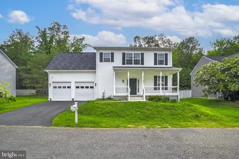 22621 Woods Ln, Lexington Park, MD 20653