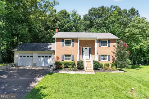 42544 Anne Ct, Hollywood, MD 20636