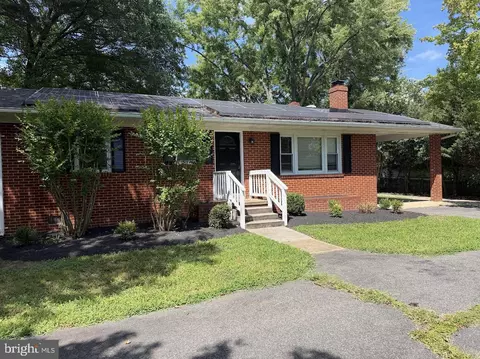 39084 Chaptico Rd, Mechanicsville, MD 20659