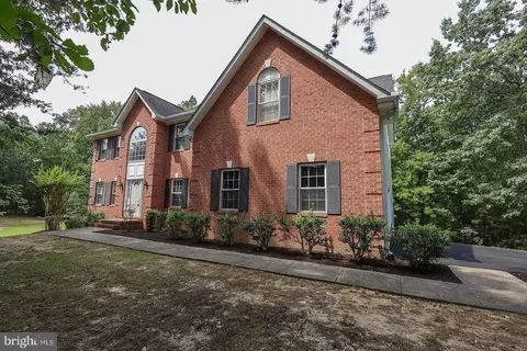 22601 Avenmar Dr, Leonardtown, MD 20650