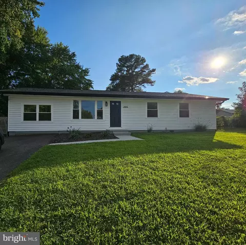 21975 Spring Valley Dr, Lexington Park, MD 20653