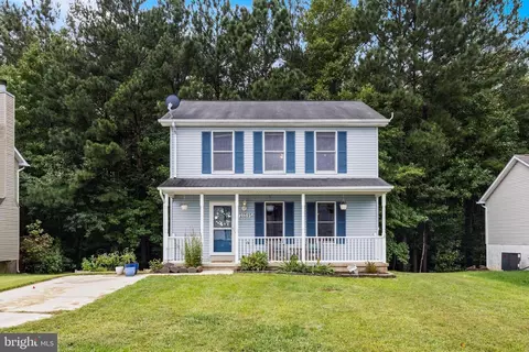 21395 Carmen Woods Dr, Lexington Park, MD 20653