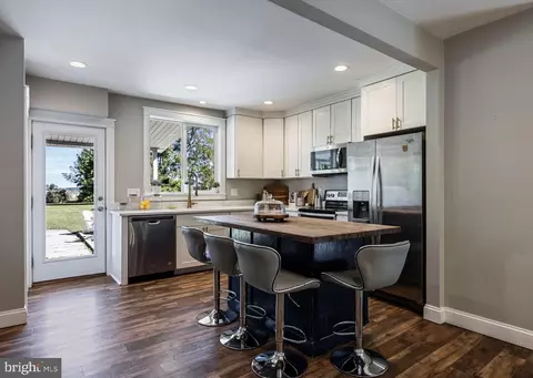 Kitchen - 16146 Thomas Rd, Piney Point, MD 20674 photo 2 of 3