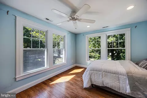 Bedroom - 16146 Thomas Rd, Piney Point, MD 20674 photo 4 of 7