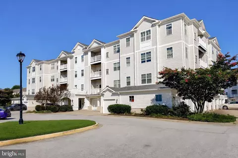 23560 F D R Blvd #305, California, MD 20619