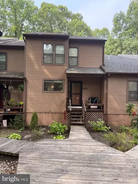 23341 Red Oak Ct, California, MD 20619