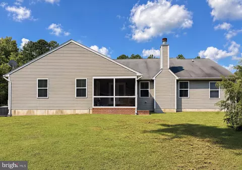 Exterior - 18532 Cherryfield Rd, Drayden, MD 20630 photo 4 of 9