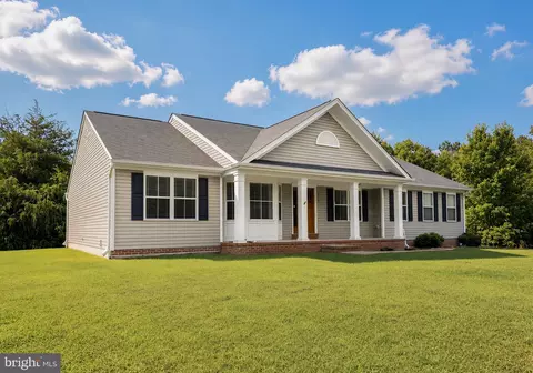 Exterior - 18532 Cherryfield Rd, Drayden, MD 20630 photo 6 of 9