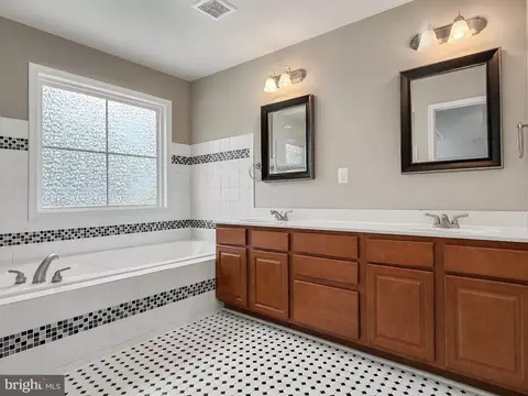 Bath - 18532 Cherryfield Rd, Drayden, MD 20630 photo 3 of 7