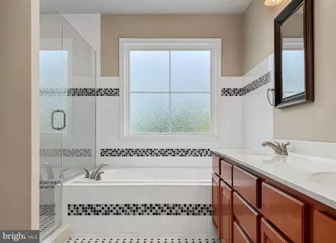 Bath - 18532 Cherryfield Rd, Drayden, MD 20630 photo 1 of 7
