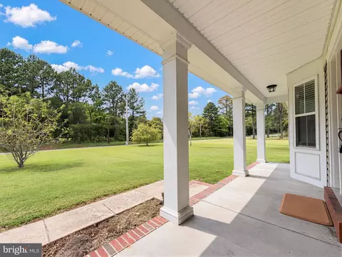 Exterior - 18532 Cherryfield Rd, Drayden, MD 20630 photo 7 of 9