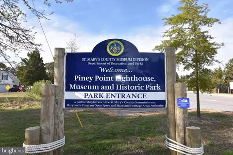 Exterior - 17480 Lighthouse Commons Dr, Piney Point, MD 20674 photo 6 of 8