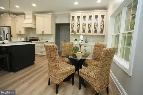 Dining - 17480 Lighthouse Commons Dr, Piney Point, MD 20674 photo 5 of 6