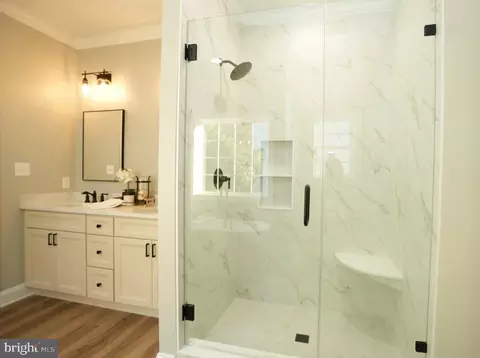 Bath - 17480 Lighthouse Commons Dr, Piney Point, MD 20674 photo 2 of 3