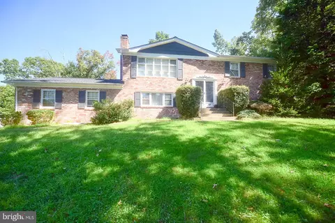 37970 Seneca Ct, Charlotte Hall, MD 20622
