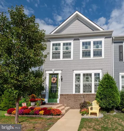 44340 Azalea Way, California, MD 20619