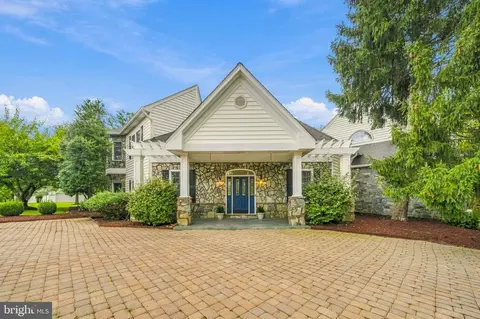 38969 Hodges Rd, Avenue, MD 20609