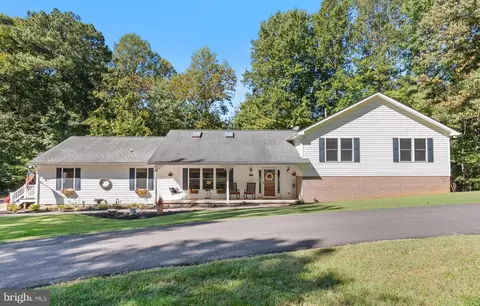 25255 Vista Rd, Hollywood, MD 20636