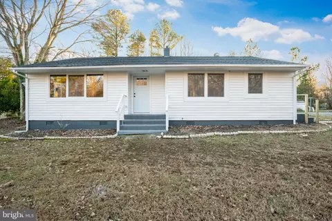 49415 Holland Manor Dr, Dameron, MD 20628