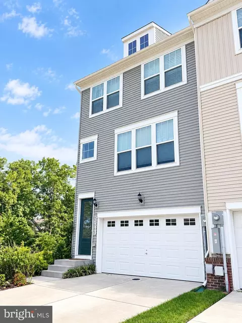 23295 Sugar Pine Ln, California, MD 20619