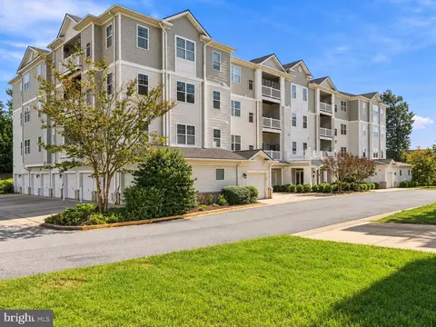 23520 F D R Blvd #209, California, MD 20619