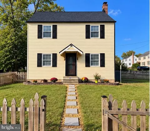 21762 N Essex Dr, Lexington Park, MD 20653