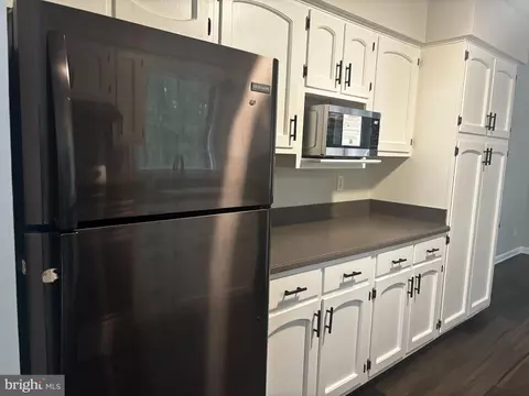 Kitchen - 24975 Beavan Ct, Chaptico, MD 20621 photo 3 of 3