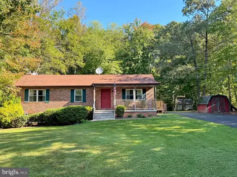 37022 W Spicer Dr, Mechanicsville, MD 20659