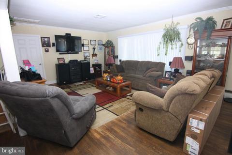 8 Minden Ave, Crisfield, MD 21817 photo 4