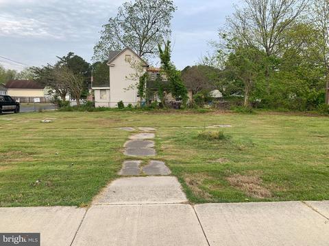 301 Myrtle St, Crisfield, MD 21817