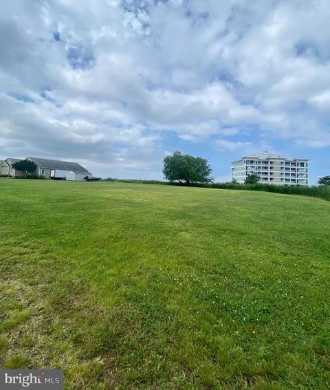1 Hammock Pt, Crisfield, MD 21817