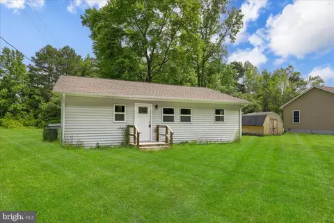32456 Perryhawkin Rd, Princess Anne, MD 21853