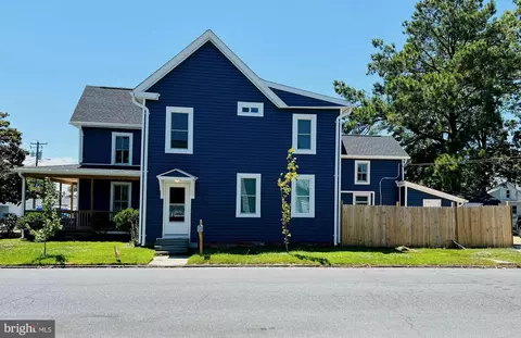 302 Pine St, Crisfield, MD 21817