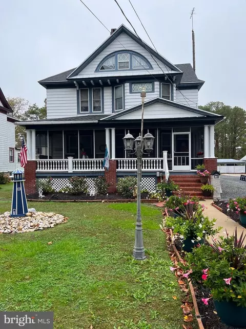10 S Somerset Ave, Crisfield, MD 21817