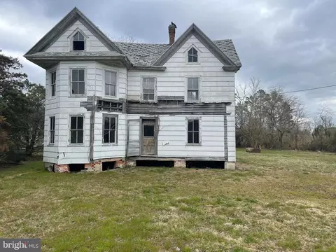 26745 Old State Rd, Crisfield, MD 21817