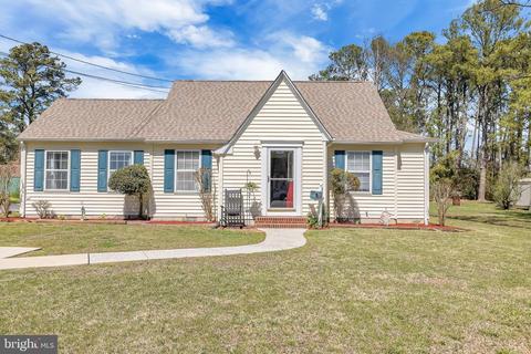 20 Hall Hwy, Crisfield, MD 21817