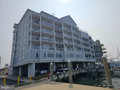 1021 W Main St #501, Crisfield, MD 21817