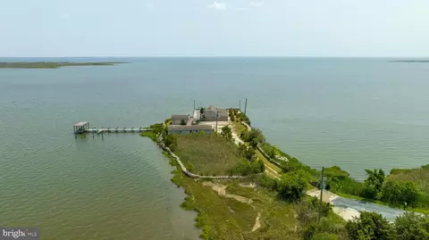 2895 William Maddox Rd, Crisfield, MD 21817