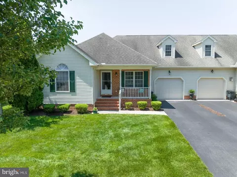 11634 Dennis Dr, Princess Anne, MD 21853