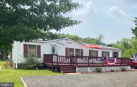 8491 Fishing Island Rd, Westover, MD 21871