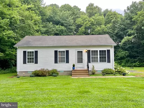 28312 Holland Crossing Rd, Marion Station, MD 21838