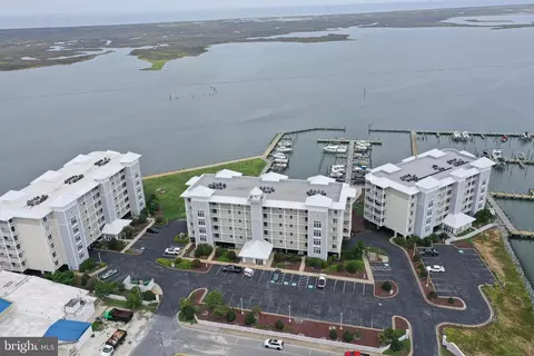 102 Williams St #511, Crisfield, MD 21817