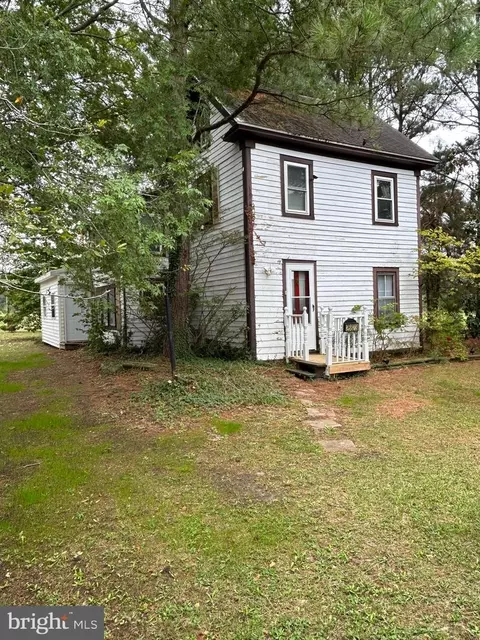 26823 Johnson Creek Rd, Crisfield, MD 21817