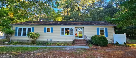 5685 Cedar Landing Dr, Marion Station, MD 21838