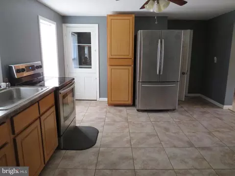Kitchen - 2900 Byrdtown Rd, Crisfield, MD 21817 photo 2 of 3
