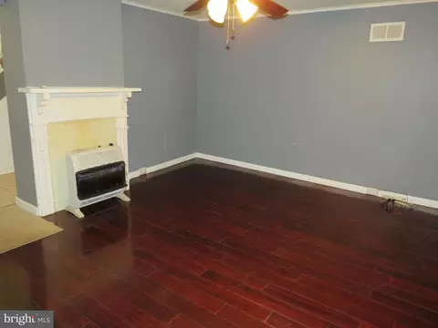 Living - 2900 Byrdtown Rd, Crisfield, MD 21817 photo 1 of 4
