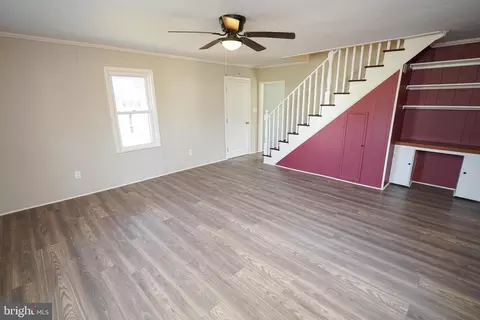 Living - 26692 Old State Rd, Crisfield, MD 21817 photo 1 of 2