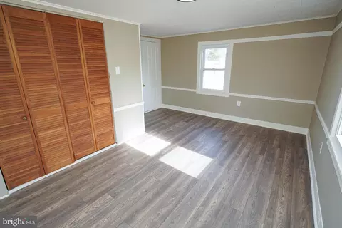 Bedroom - 26692 Old State Rd, Crisfield, MD 21817 photo 7 of 7