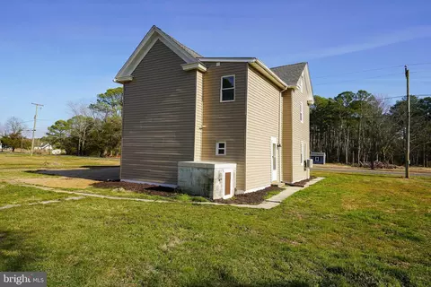 Exterior - 26692 Old State Rd, Crisfield, MD 21817 photo 10 of 10