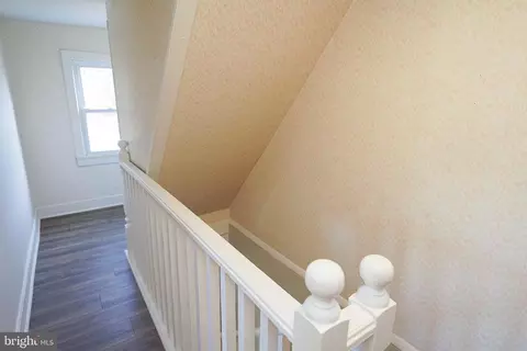 Entry Way - 26692 Old State Rd, Crisfield, MD 21817 photo 4 of 6